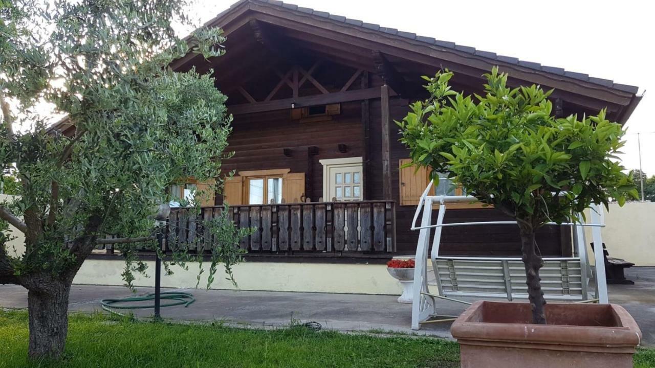 Chalet L Oasi Di Ambra 8 Posti Letto Con Uso Piscina アルデーア エクステリア 写真