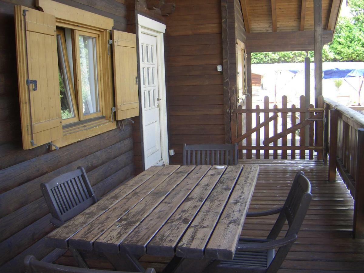 Chalet L Oasi Di Ambra 8 Posti Letto Con Uso Piscina アルデーア エクステリア 写真