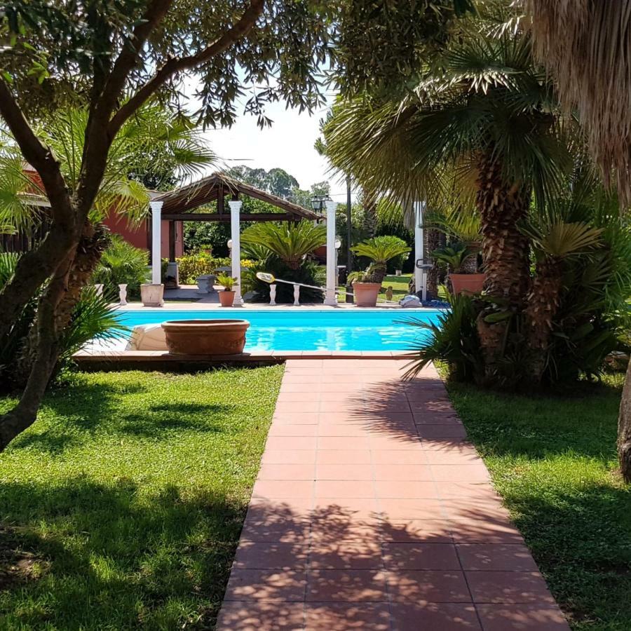 Chalet L Oasi Di Ambra 8 Posti Letto Con Uso Piscina アルデーア エクステリア 写真